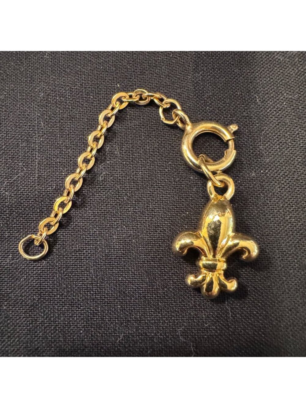 Joan Rivers Fleur-de-lis Charm With Extender Gold Plated Size 3" Length